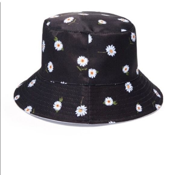 Alice + Olivia Daisy Reversible Bucket Hat - Picture 3 of 9